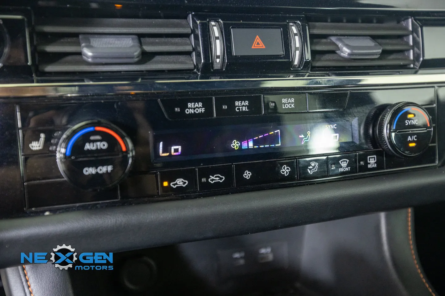 Nissan Pathfinder photo 22