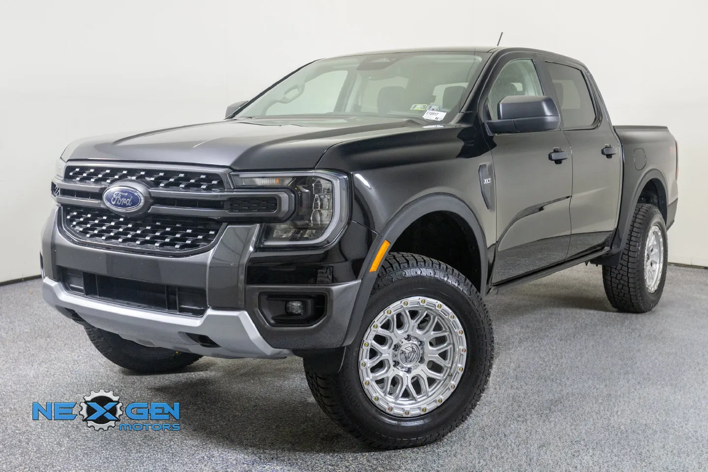 Ford Ranger photo 11