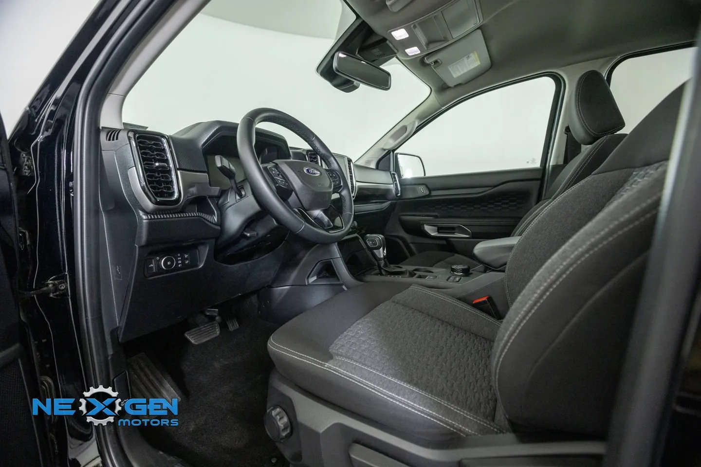 Ford Ranger photo 13