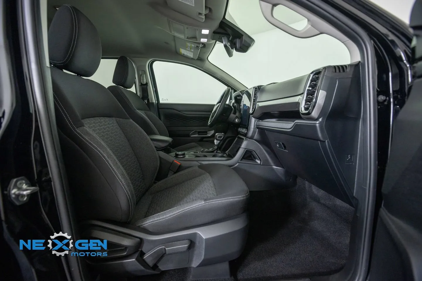 Ford Ranger photo 8