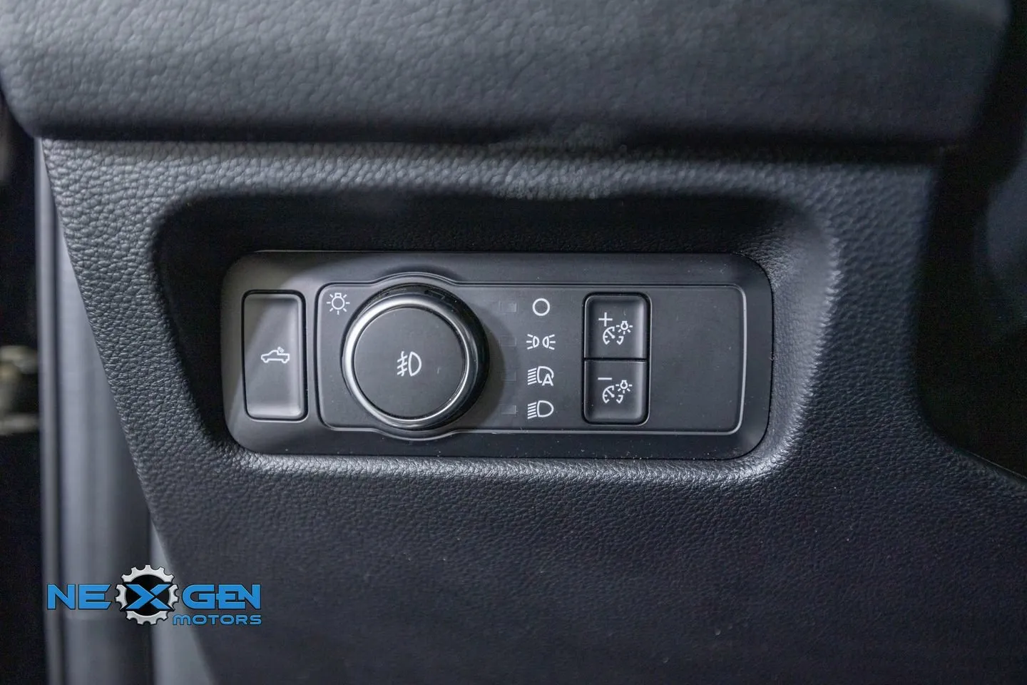 Ford Ranger photo 16