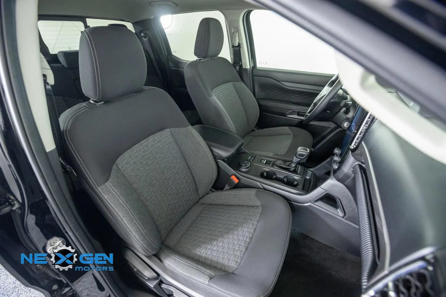 Ford Ranger photo 10