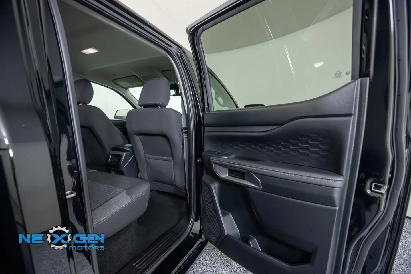 Ford Ranger photo 38