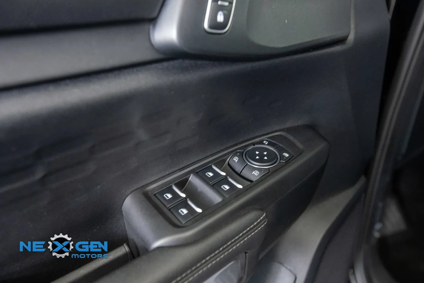 Ford Ranger photo 15