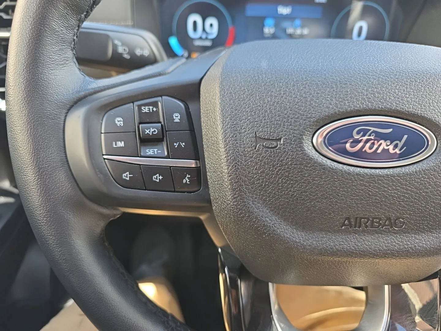 Ford Ranger photo 11