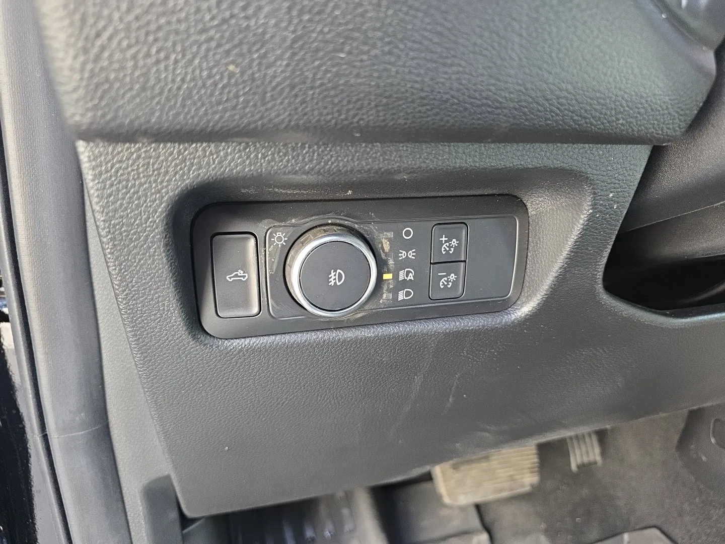 Ford Ranger photo 9