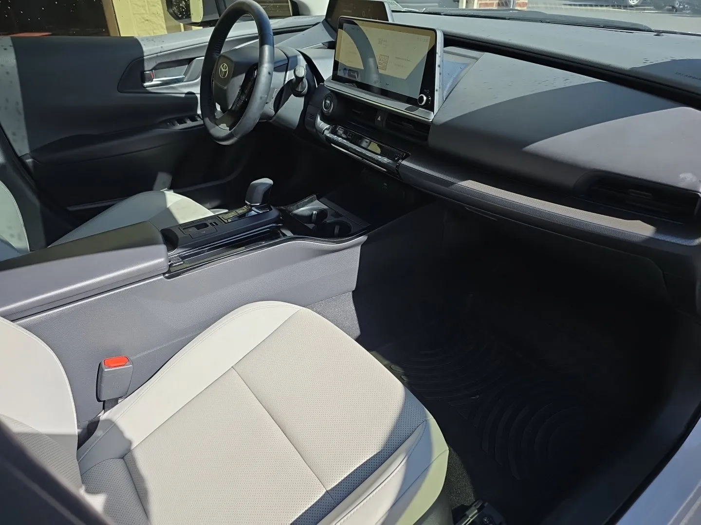 Toyota Prius photo 33