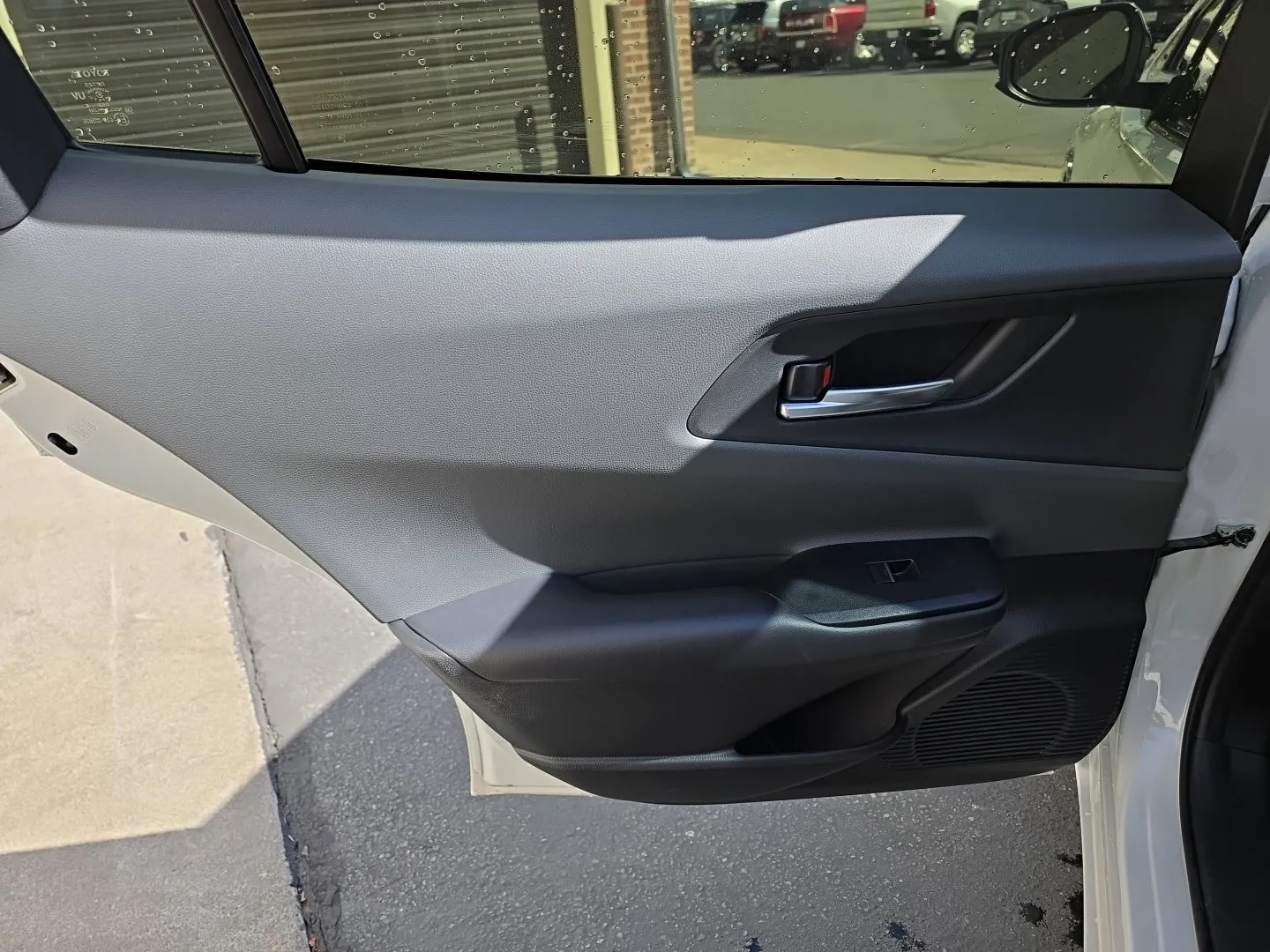 Toyota Prius photo 24