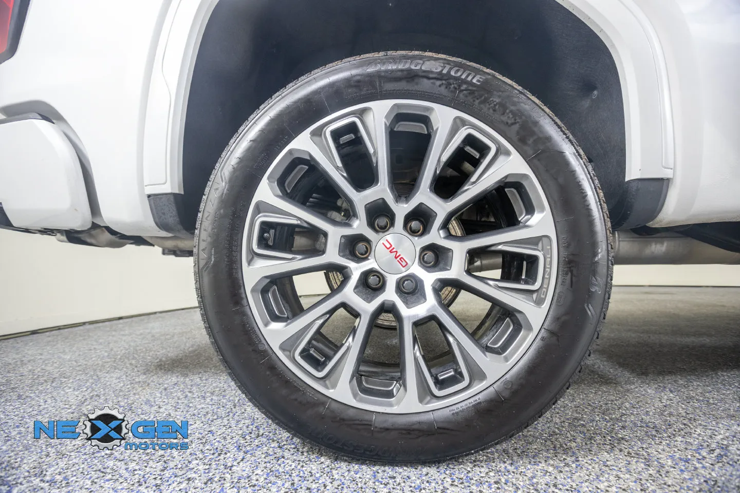 GMC Sierra photo 45