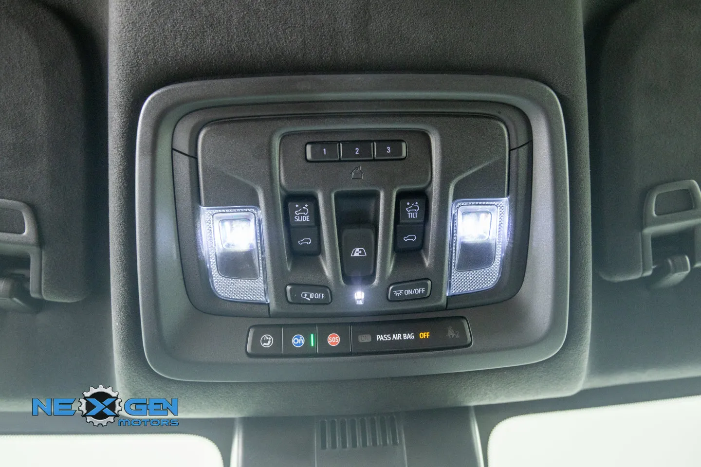 GMC Sierra photo 23