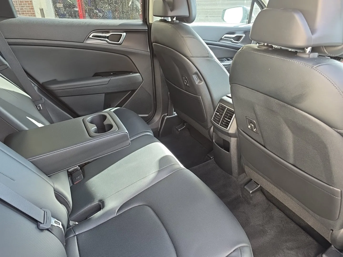2024 Kia Sportage EX - Photo 30