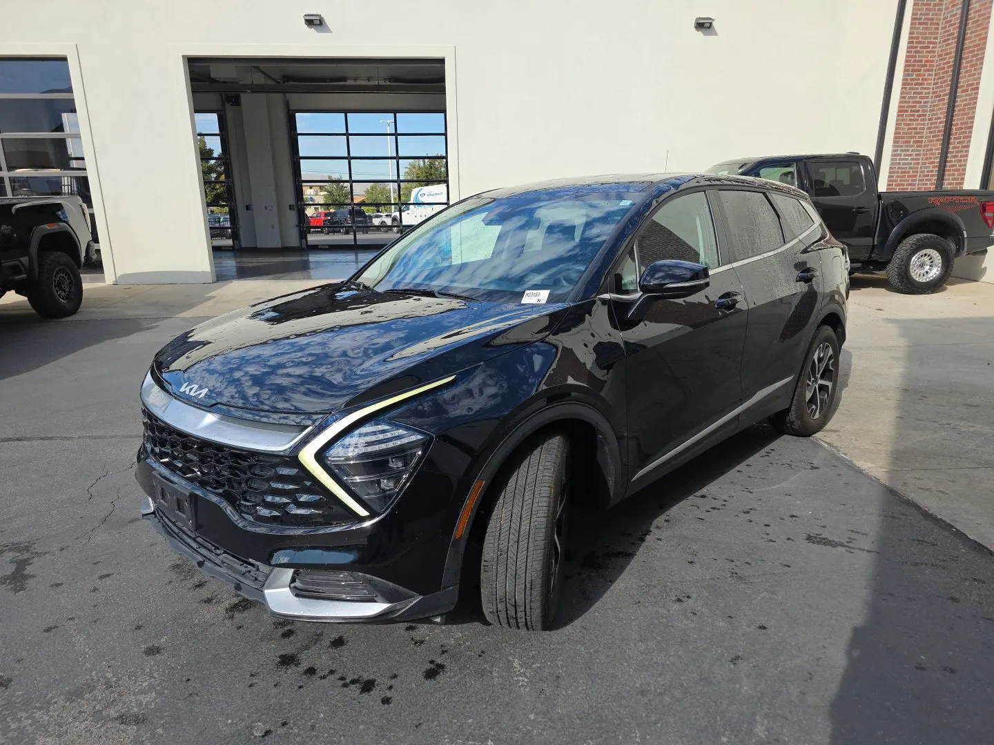 2024 Kia Sportage EX - Photo 3