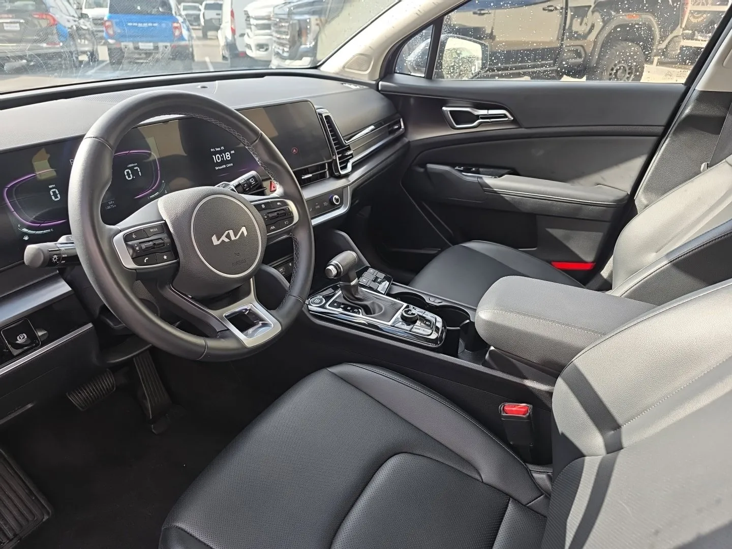 2024 Kia Sportage EX - Photo 6