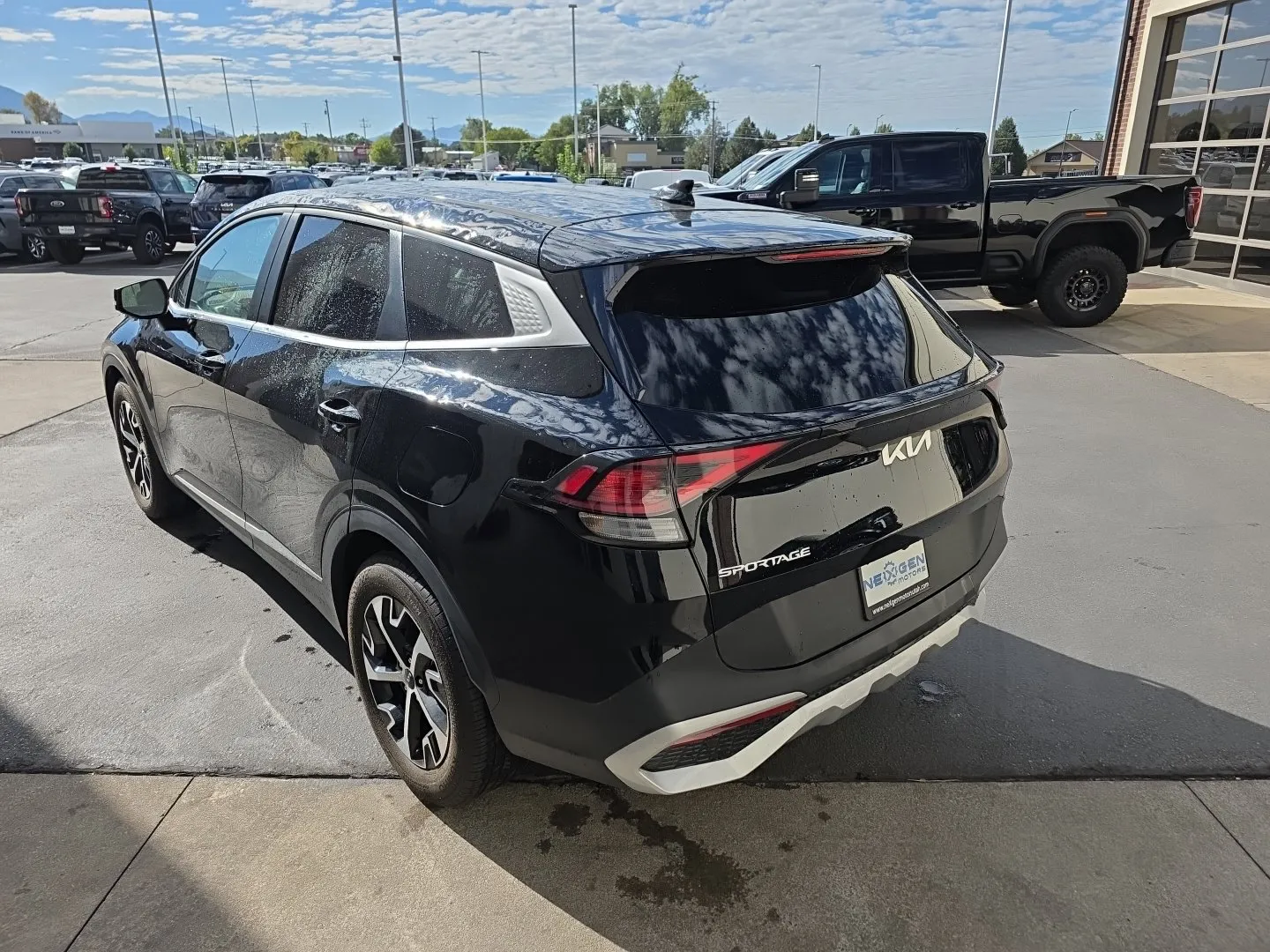 2024 Kia Sportage EX - Photo 24