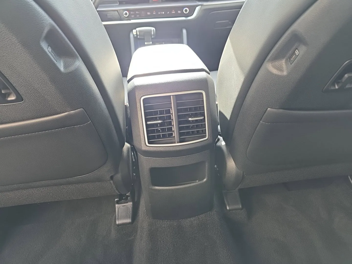 2024 Kia Sportage EX - Photo 20