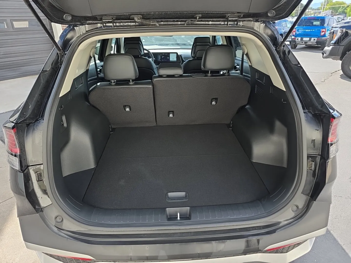 2024 Kia Sportage EX - Photo 25