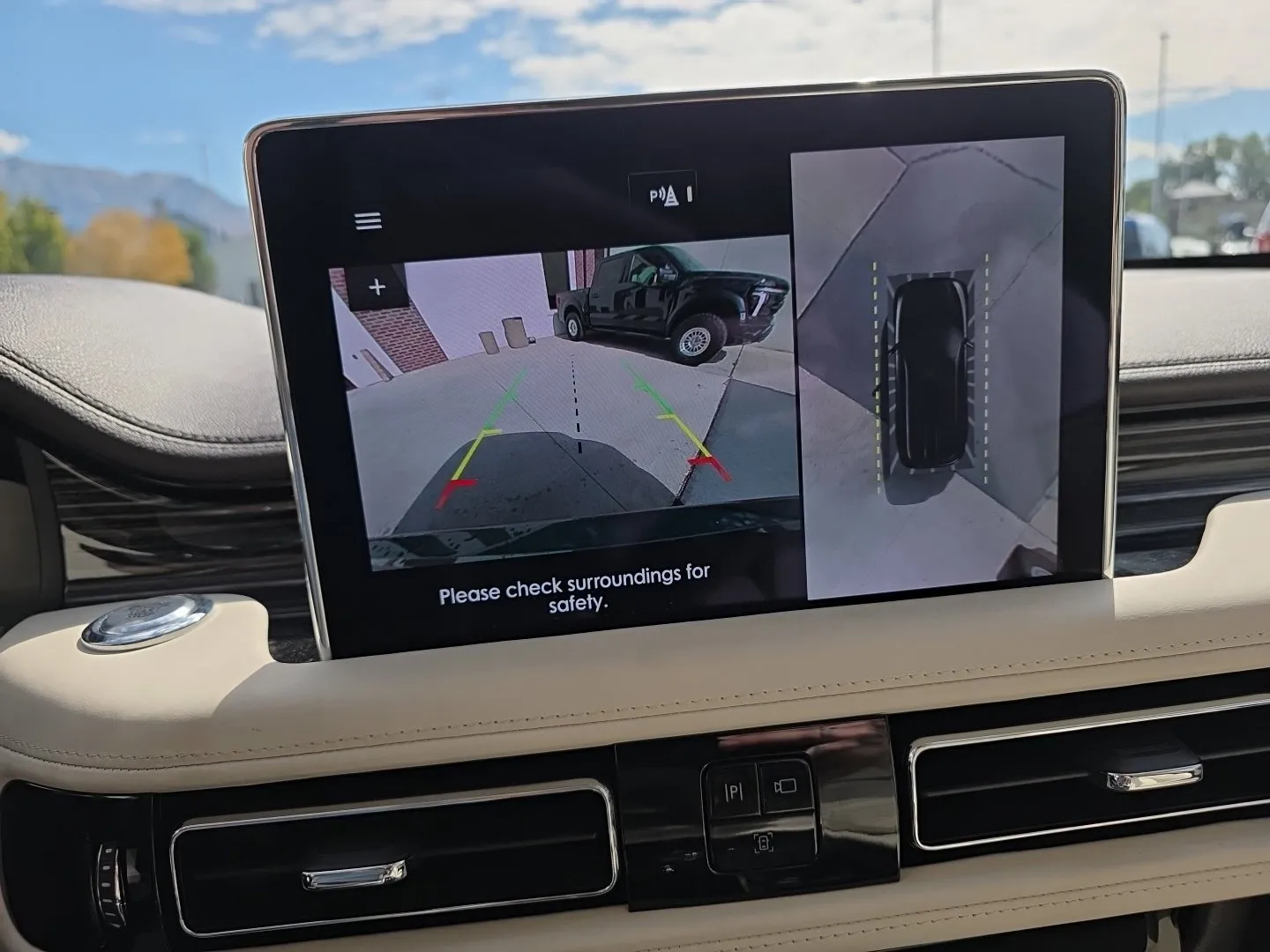 Lincoln Aviator photo 13