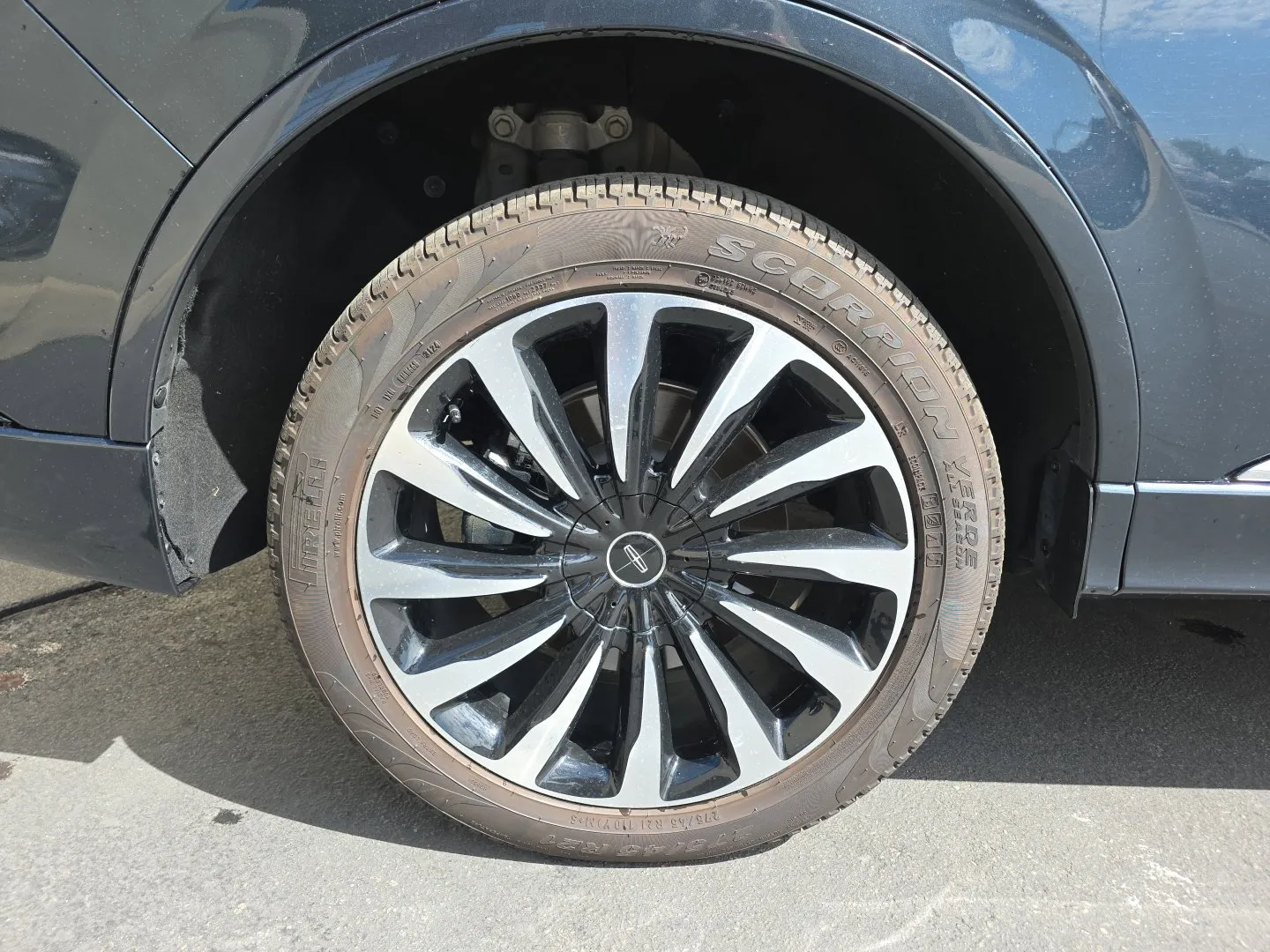Lincoln Aviator photo 34
