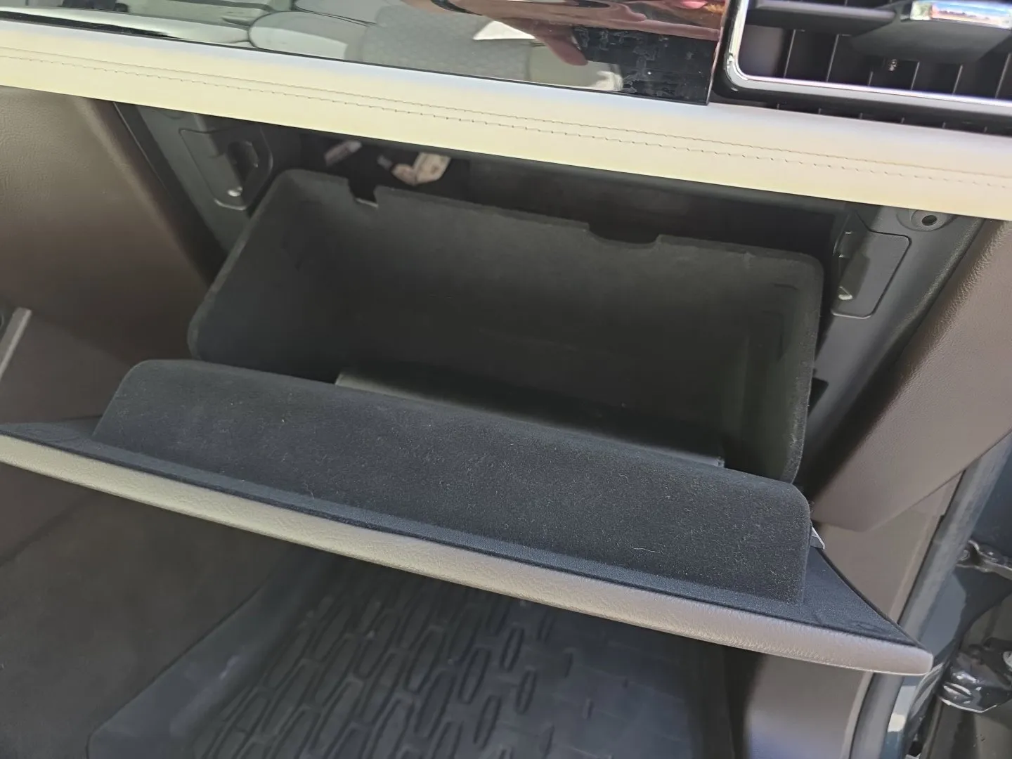 Lincoln Aviator photo 40