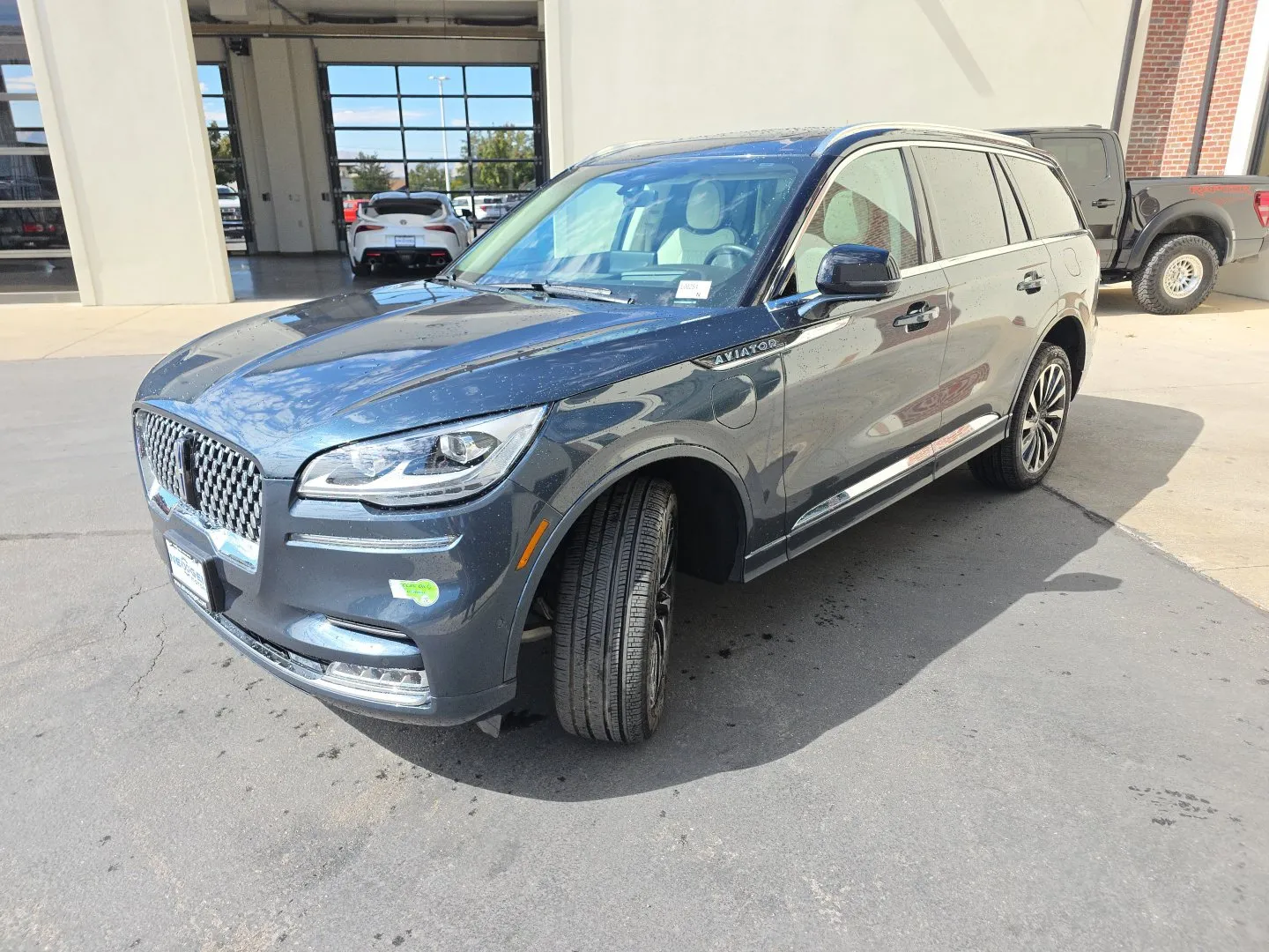 Lincoln Aviator photo 3