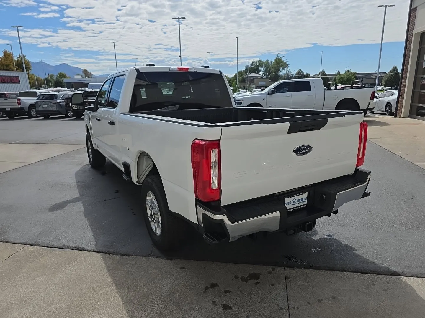 Ford F-250SD photo 26
