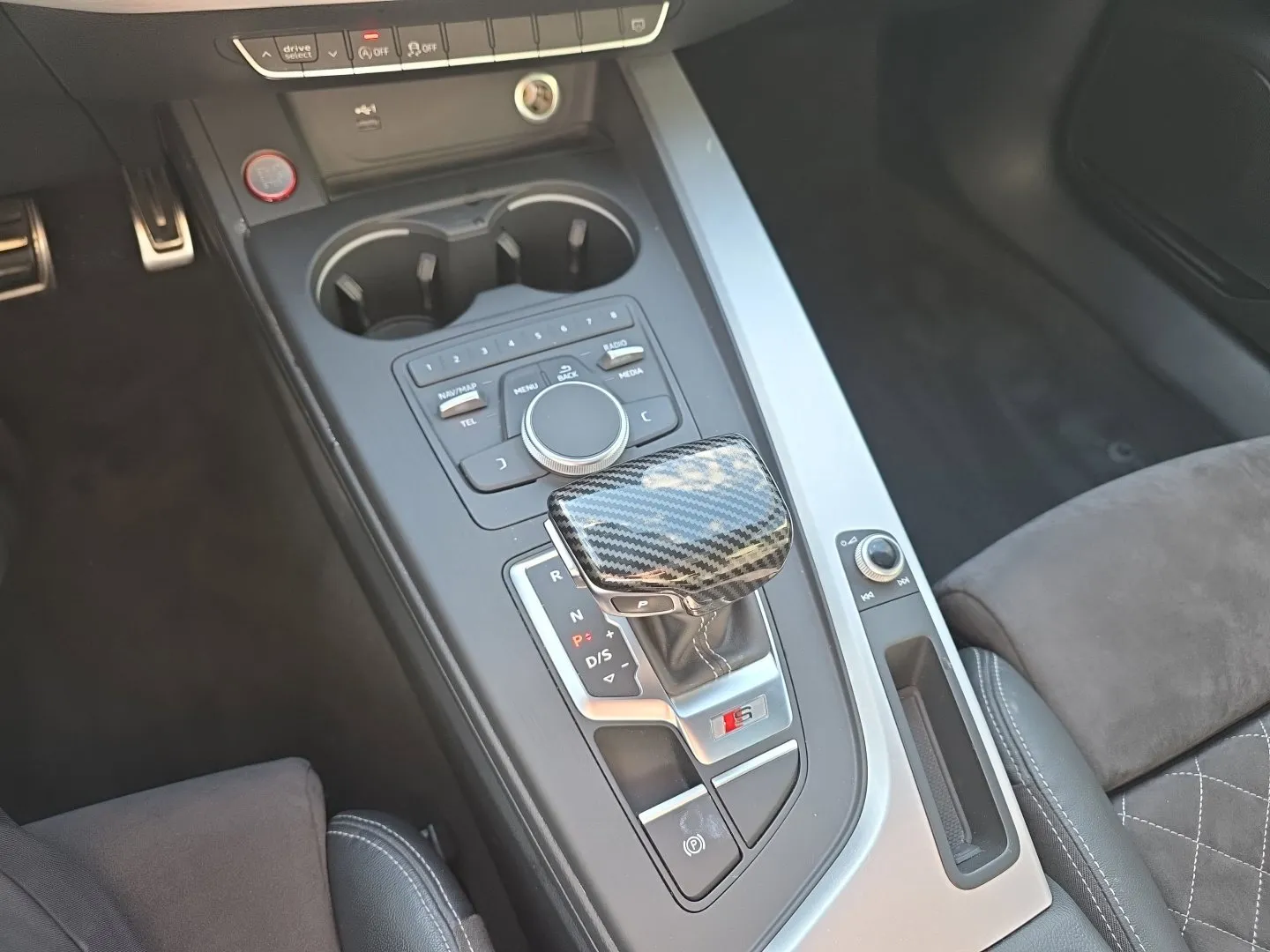 Audi S4 photo 16