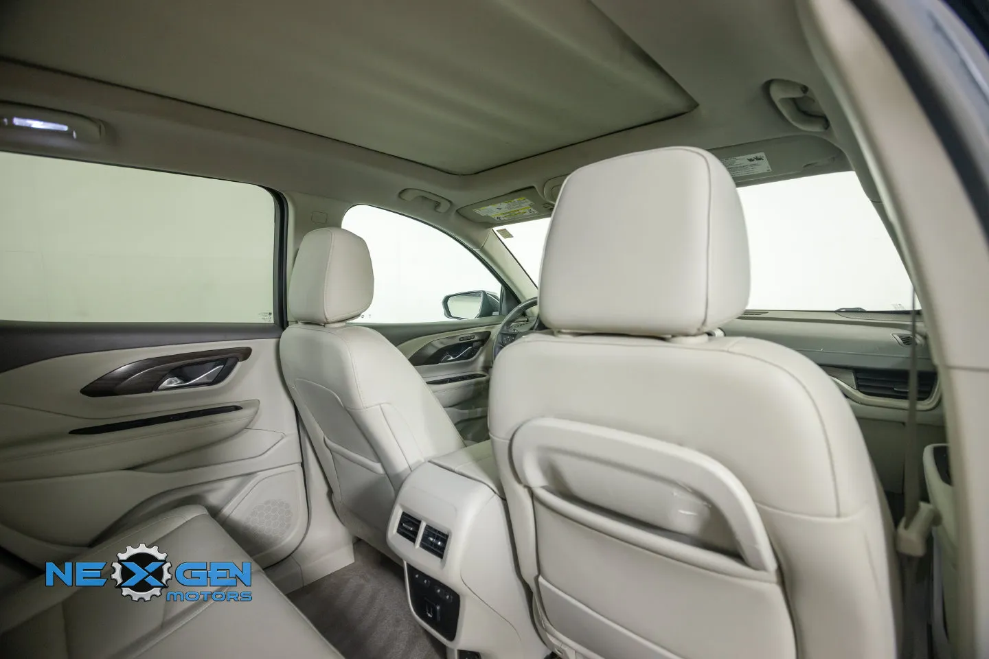 GMC Terrain photo 39