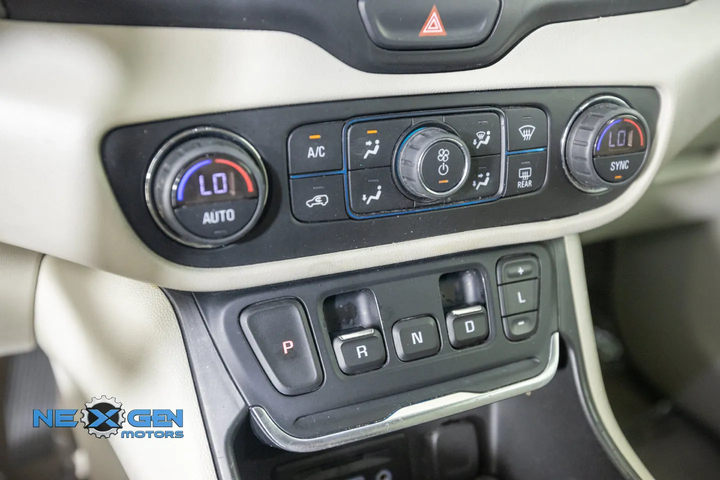 GMC Terrain photo 23
