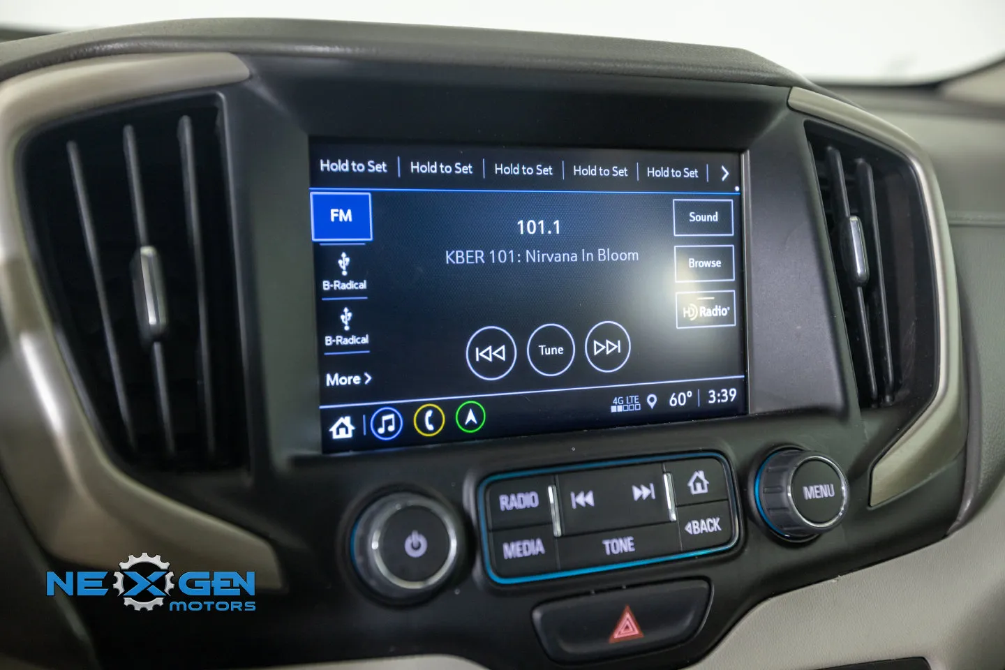 GMC Terrain photo 18