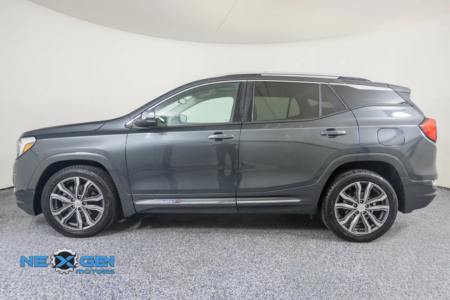 GMC Terrain photo 27