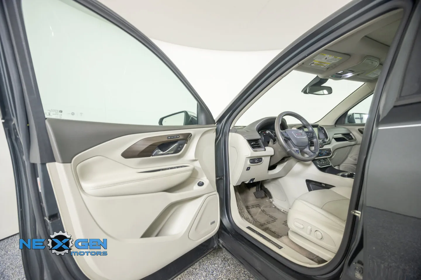 GMC Terrain photo 12