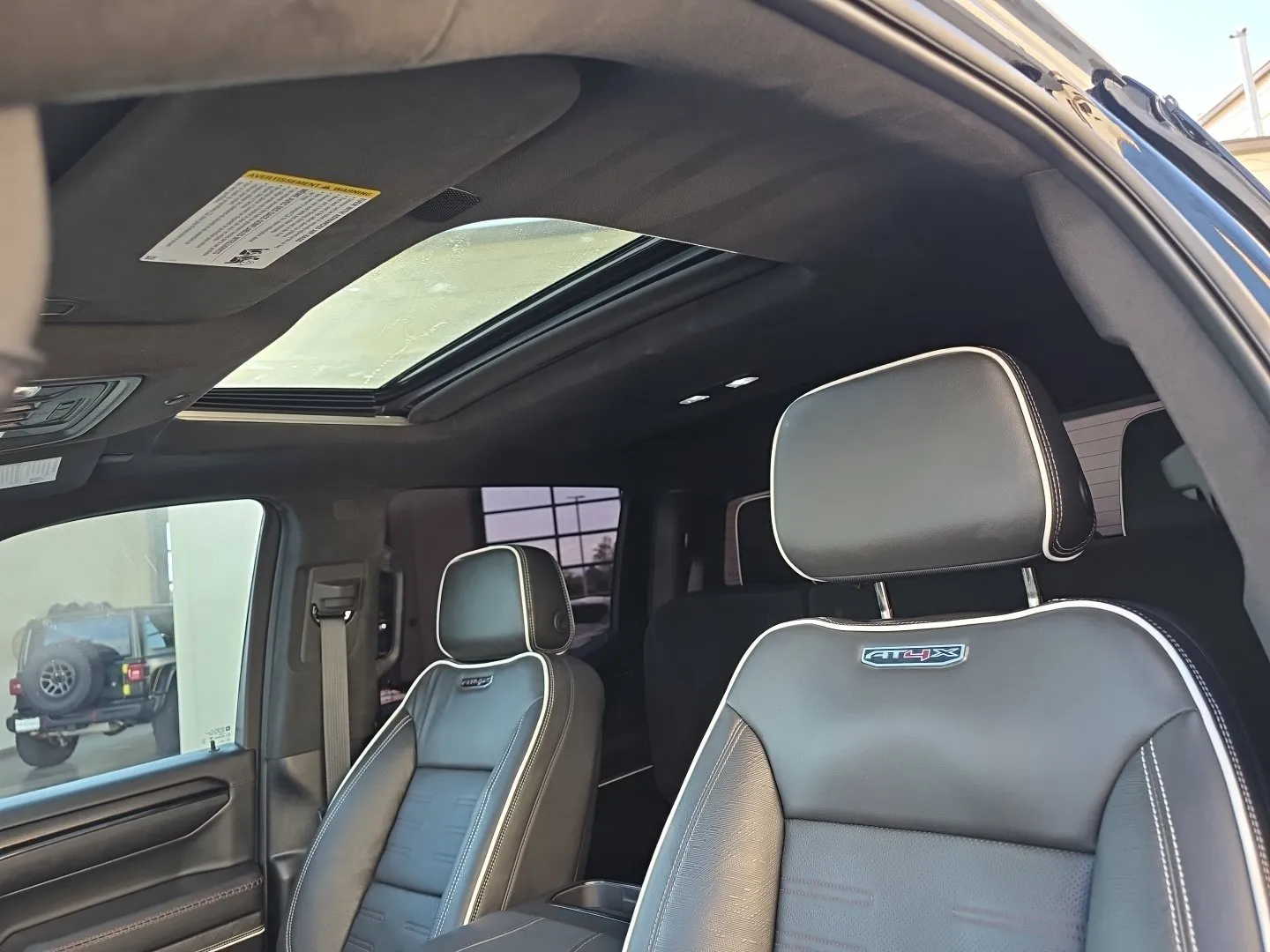GMC Sierra photo 19