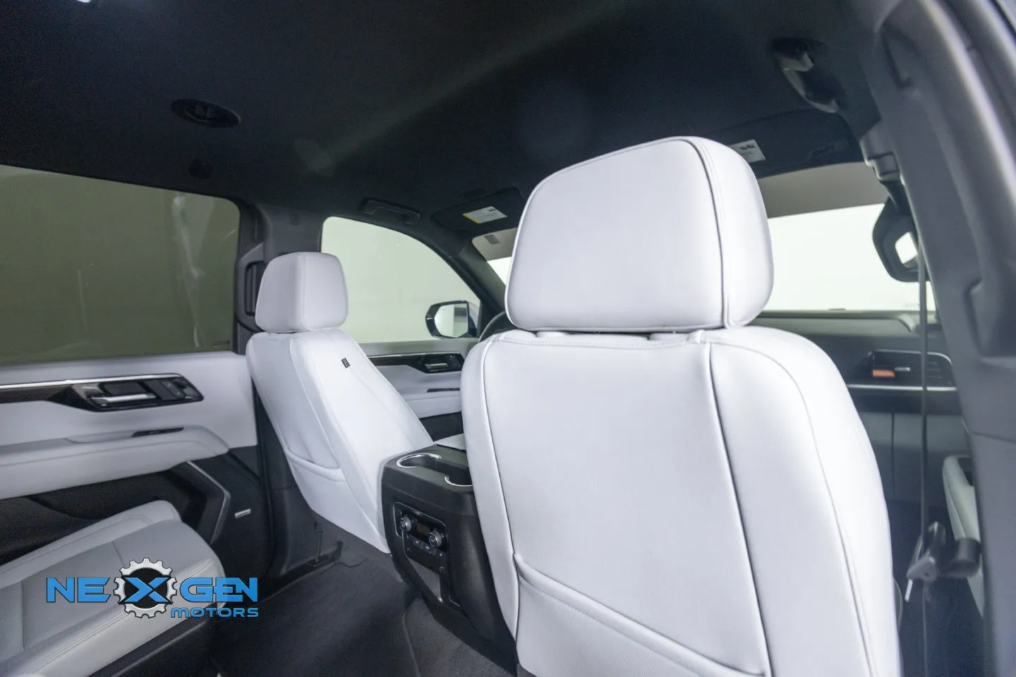 Chevrolet Suburban photo 40