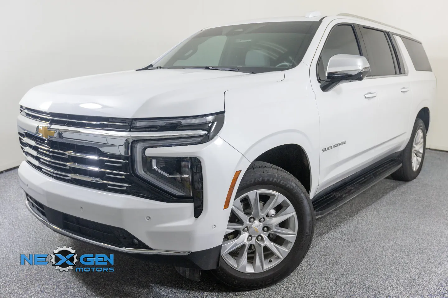 Chevrolet Suburban photo 11