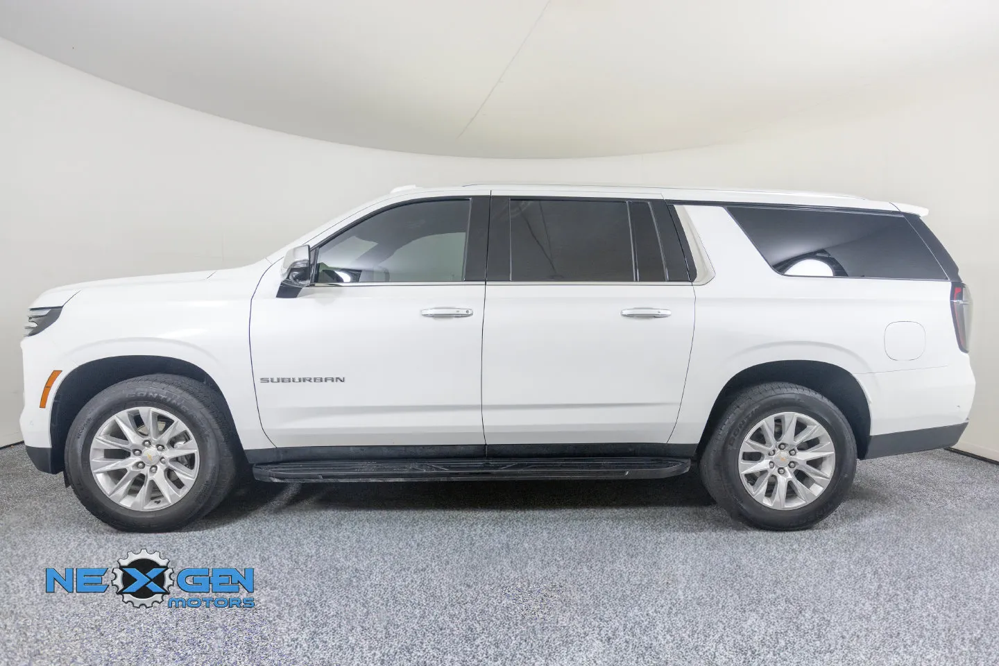 Chevrolet Suburban photo 26