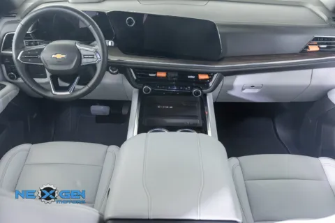 More photos of 2025 Chevrolet Suburban Premier at NeXgen Motors, UT