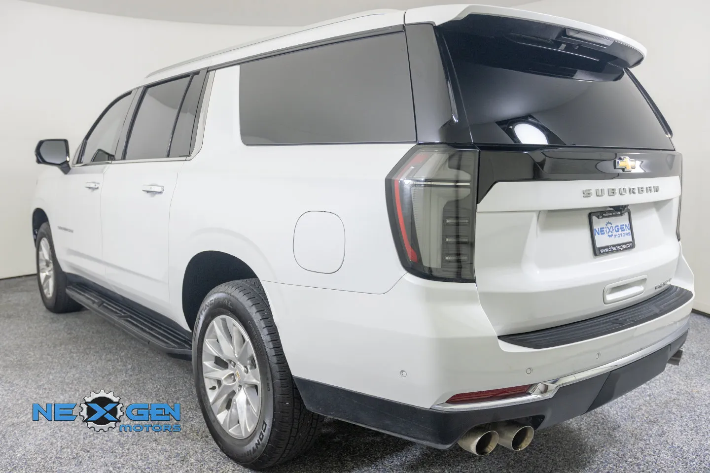 Chevrolet Suburban photo 27