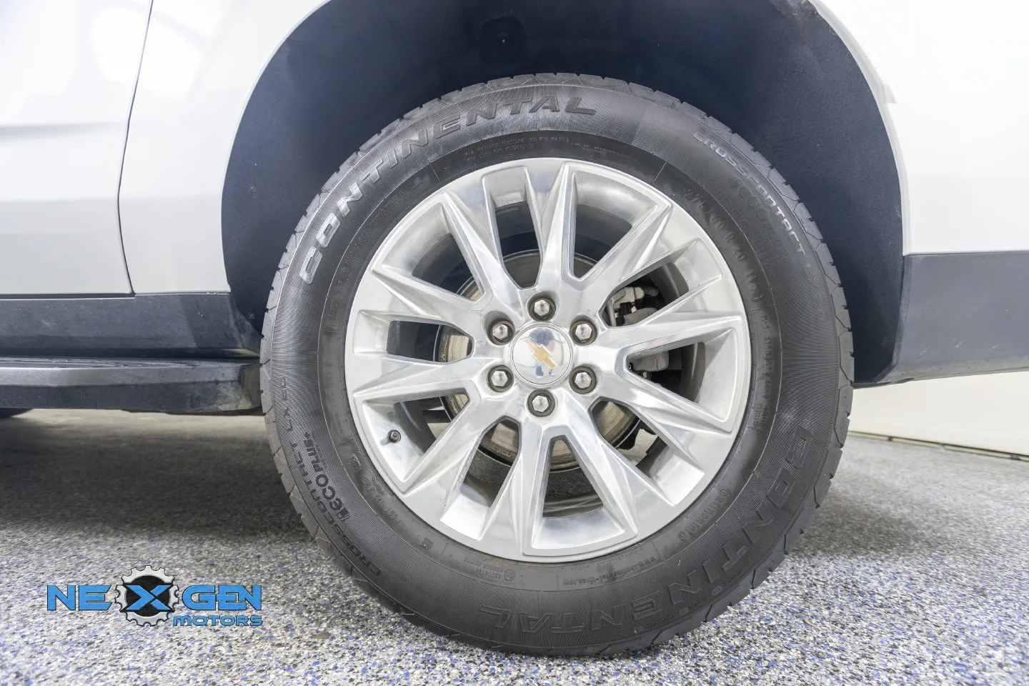 Chevrolet Suburban photo 46