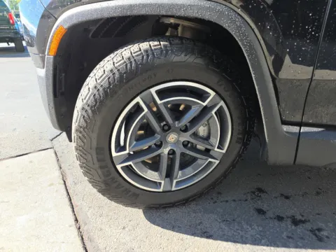 More photos of 2025 Rivian R1S Adventure Dual Motor Standard Pack at NeXgen Motors, UT