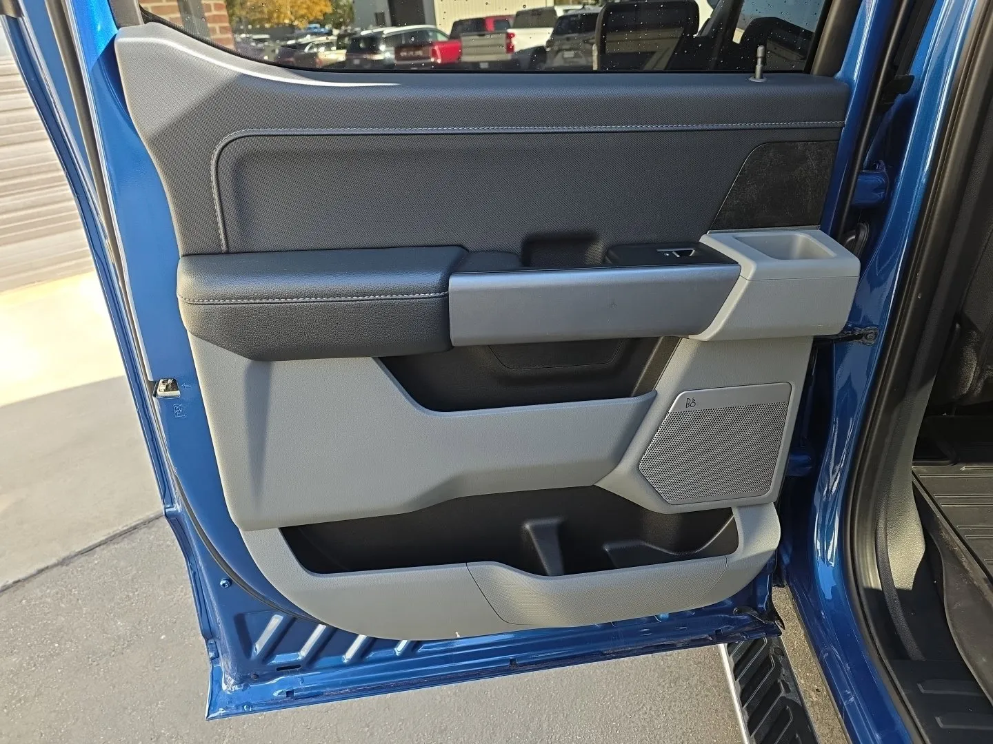 Ford F-150 photo 27