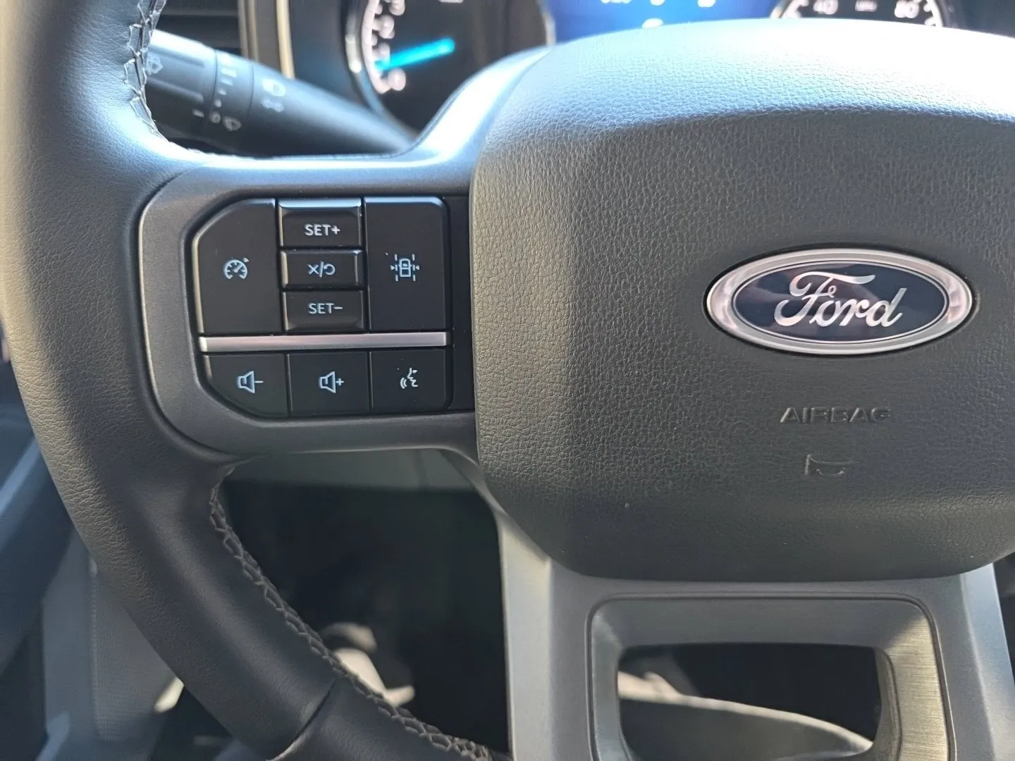 Ford F-150 photo 12