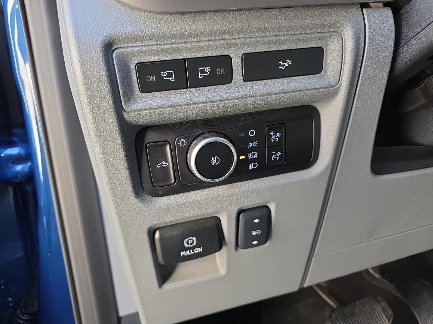 Ford F-150 photo 10