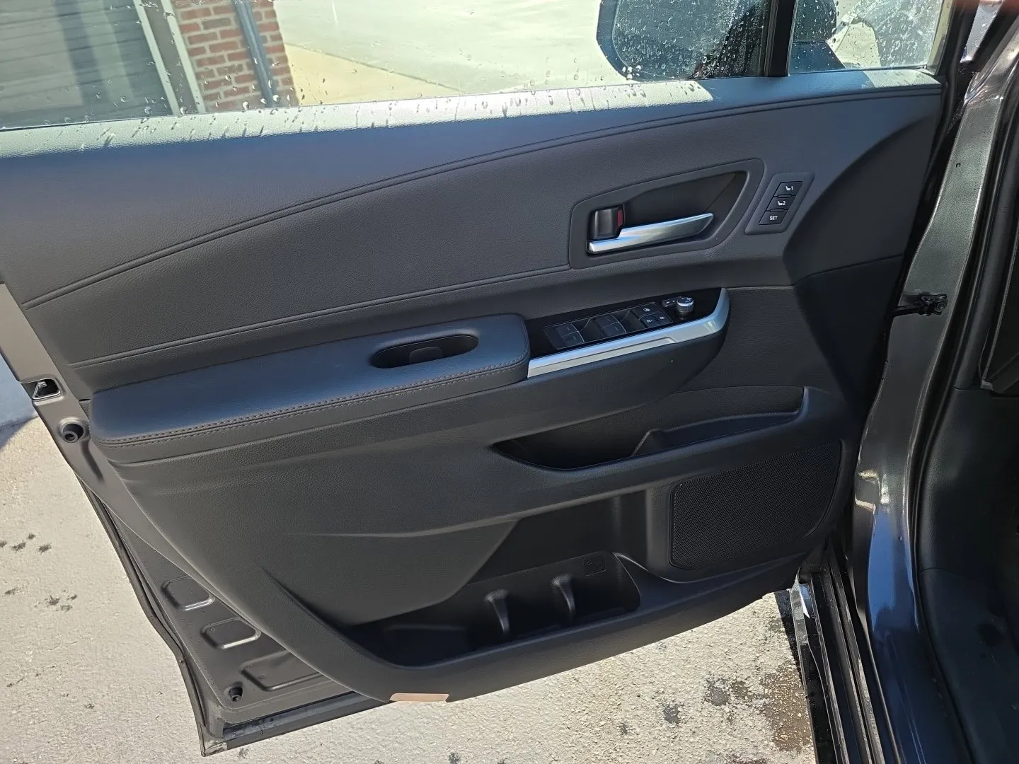 Toyota Sienna photo 18