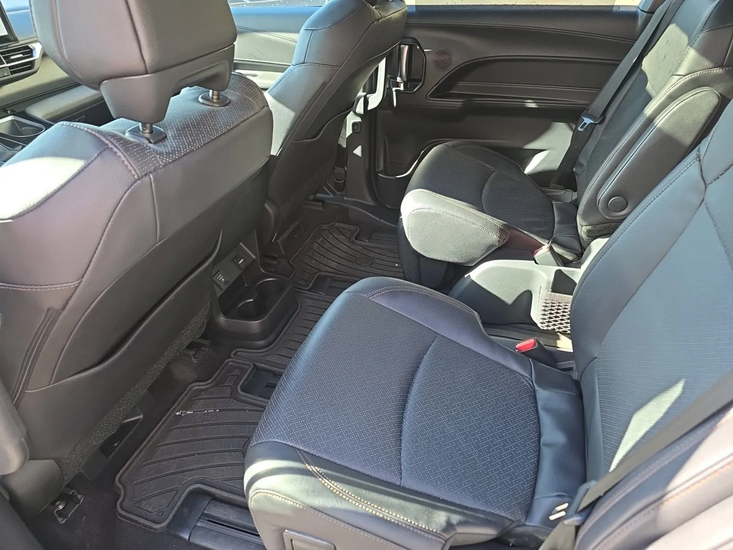 Toyota Sienna photo 20