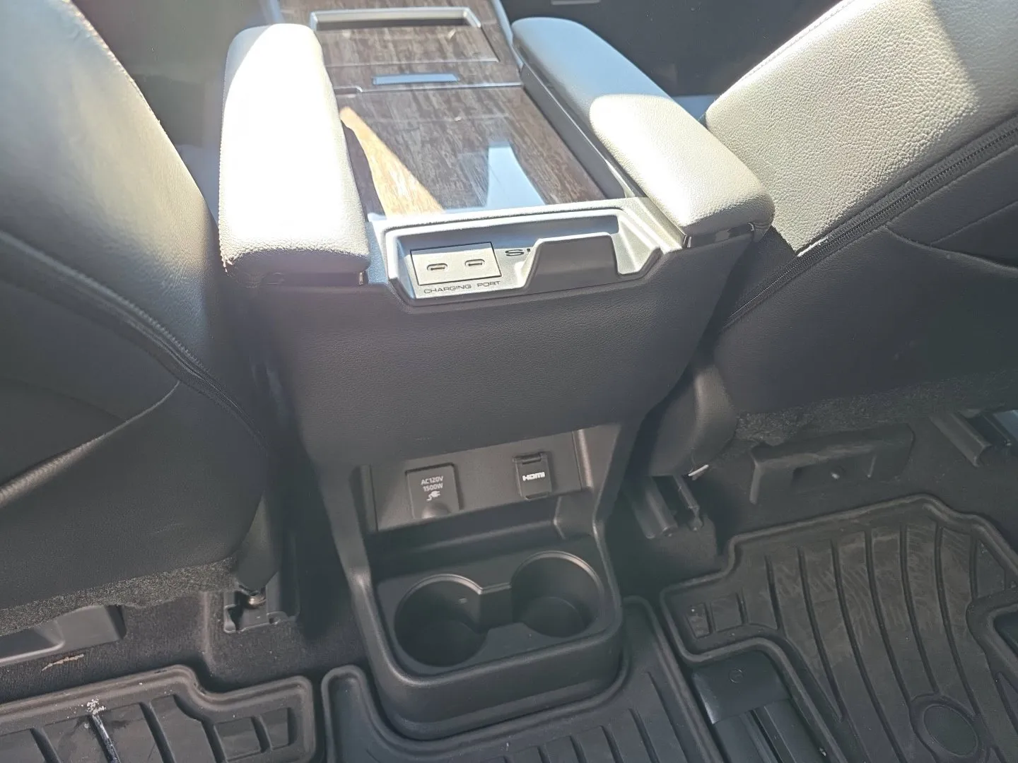 Toyota Sienna photo 23