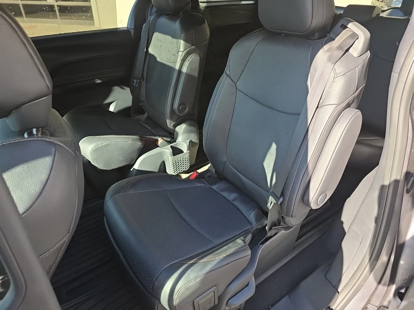 Toyota Sienna photo 19