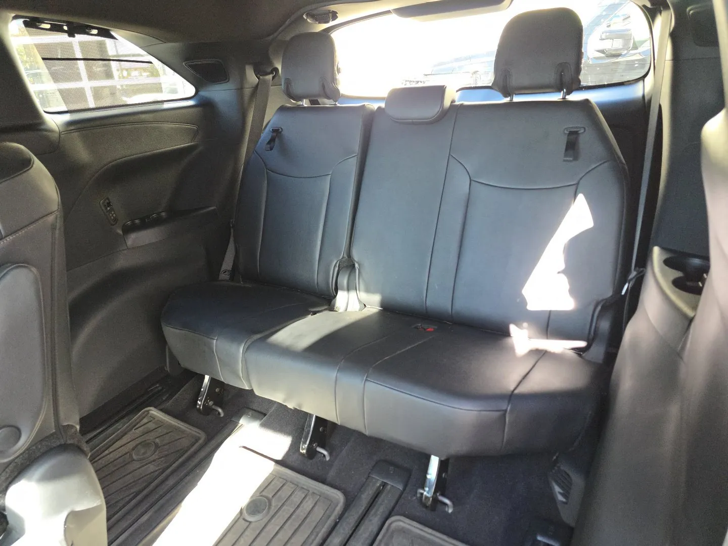 Toyota Sienna photo 27