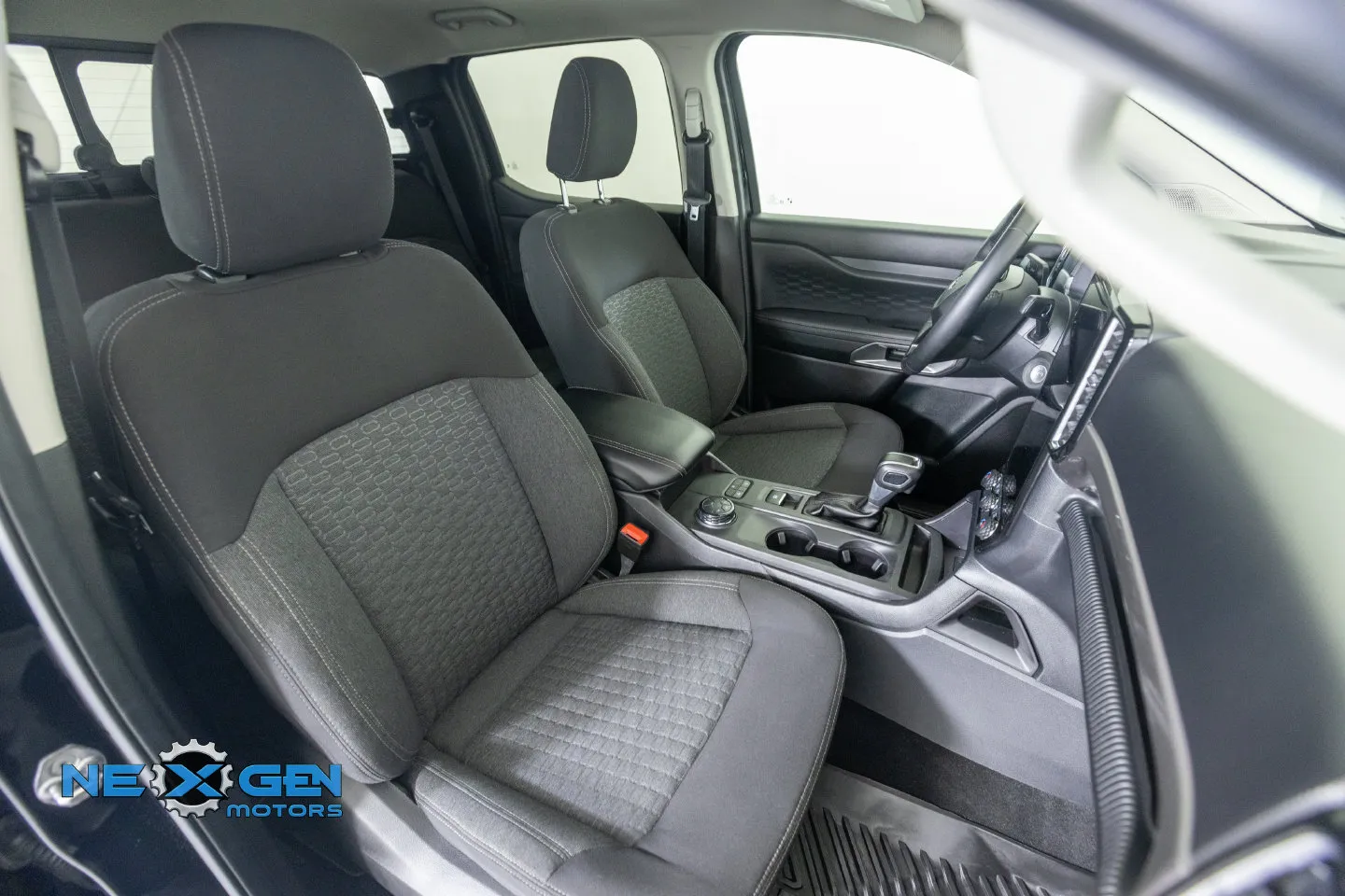 Ford Ranger photo 10