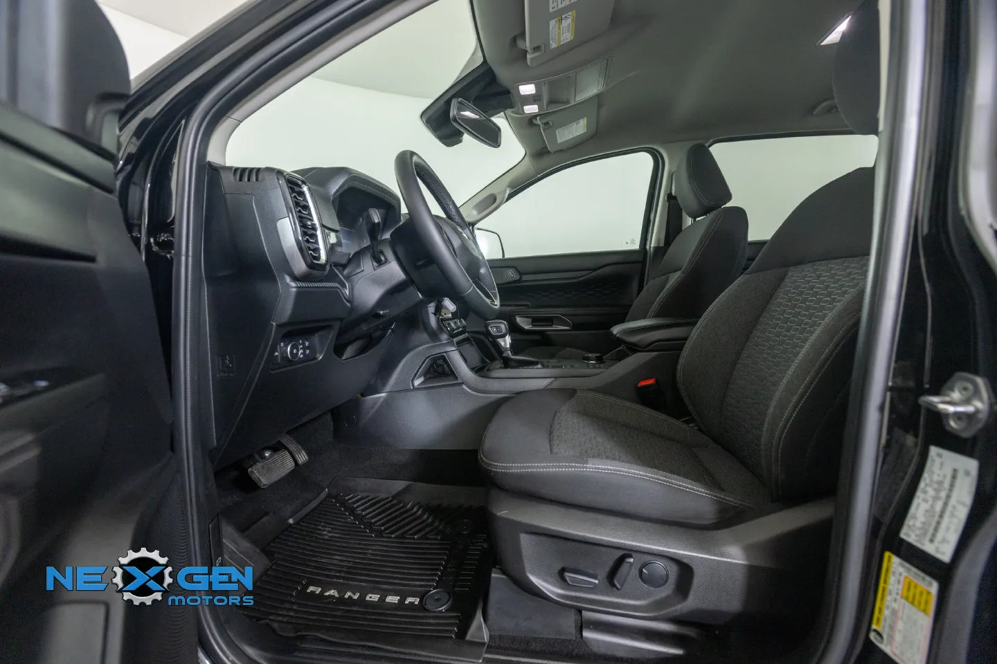 Ford Ranger photo 14