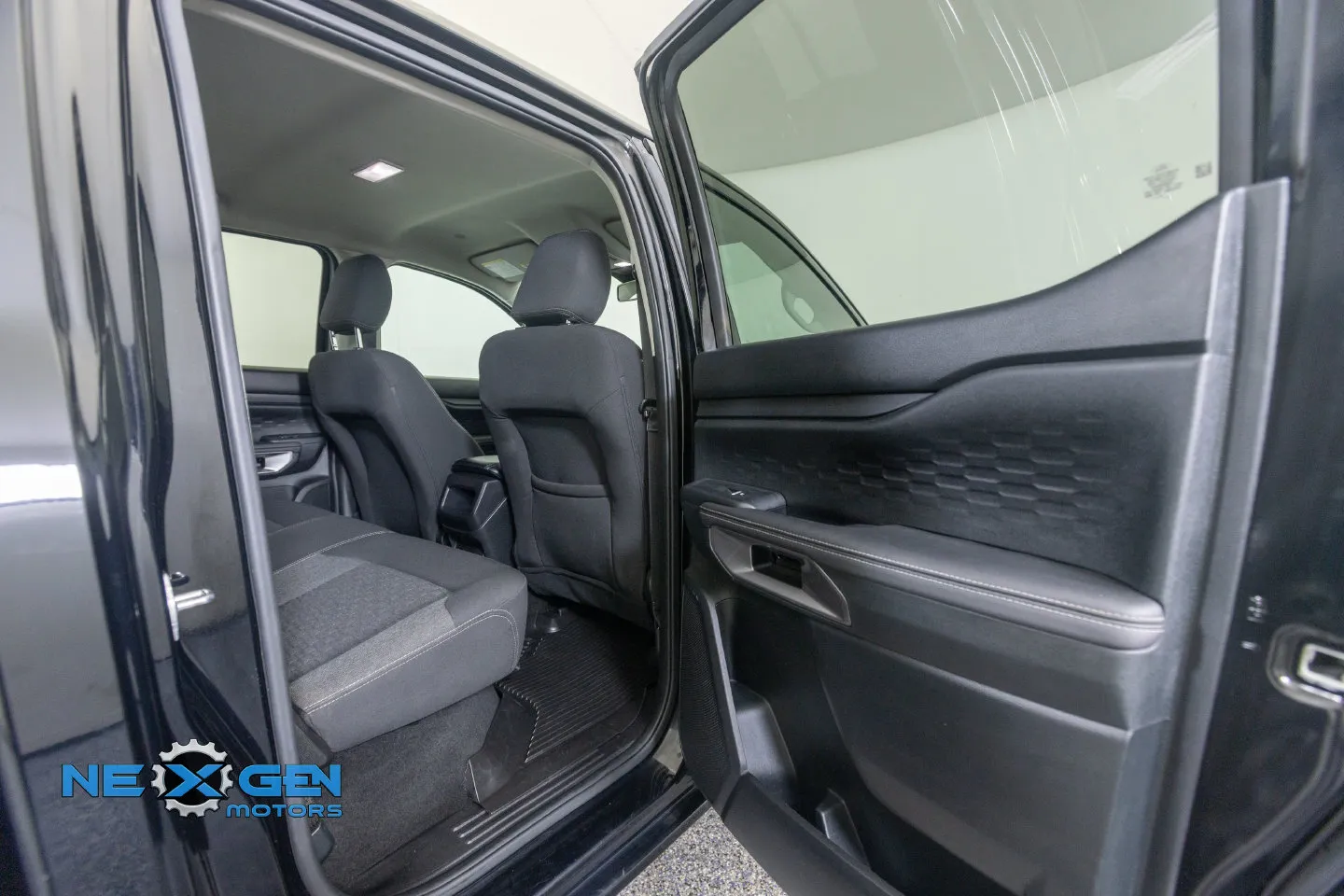 Ford Ranger photo 38
